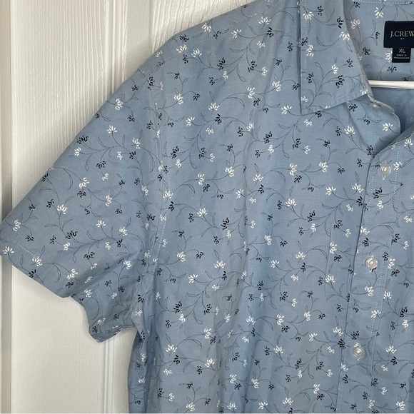 J. Crew Slim Fit Short Sleeve Floral Print Chambray Shirt XL - Picture 5 of 9